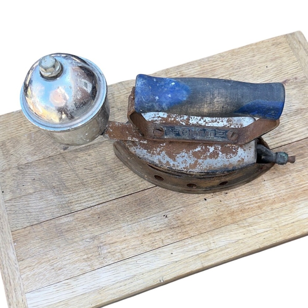 Coleman Model No 2 Gas Pressure Iron Blue Wood Handle Antique Made in USA Fair